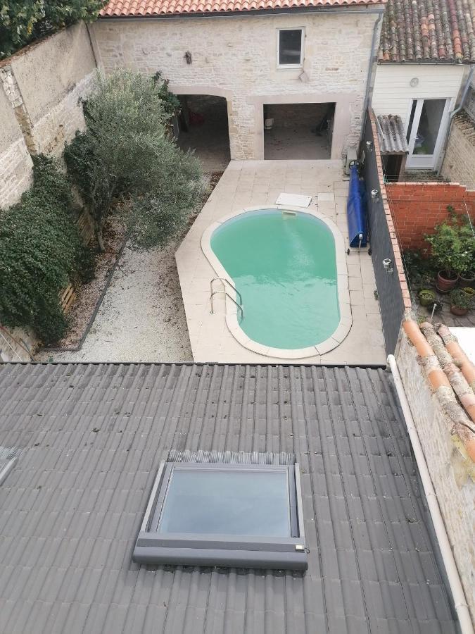 Grande Chambre D'Hote Pour 4 A 5 Personnes Bed & Breakfast Chef-Boutonne Luaran gambar
